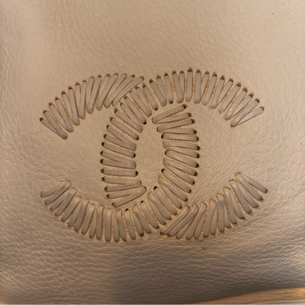 CHANEL Hand Bag Leather White Gold - Picture 13 of 13
